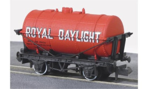 PECO NRP163 N Gauge Royal Daylight Petrol Tank Wagon with metal wheels, fine moulding, and private owner livery for freight realism