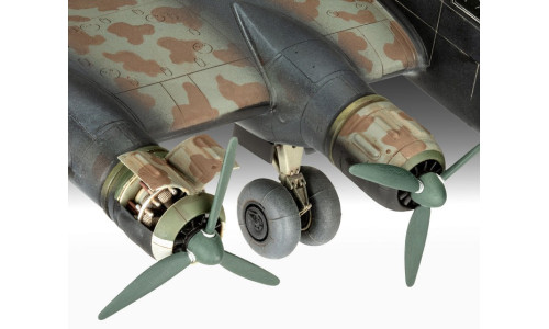 Revell 03754 Ju290A-5/7 Sea Eagle 1/72 scale with accurate proportions, crisp moulding and long-range reconnaissance aircraft design