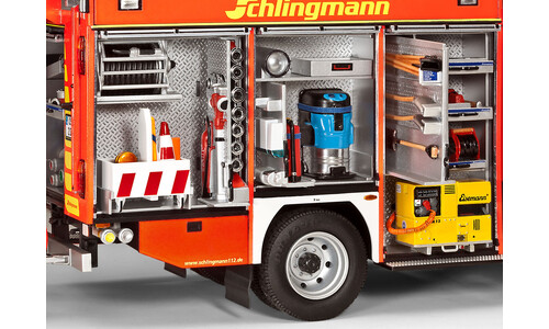 Revell 07404 1/24 Schlingmann LF 20/16 Fire Fighting Truck Emergency Vehicle Replica