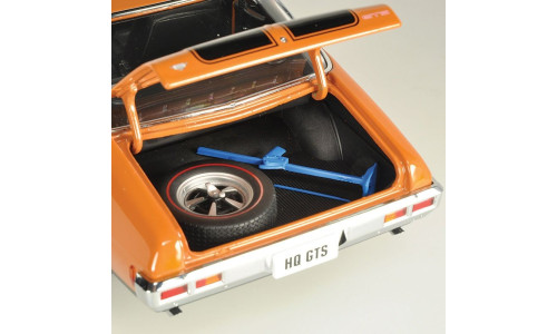 Detailed Holden HQ Monaro GTS Coupe Russet 1/18 diecast model – 18802