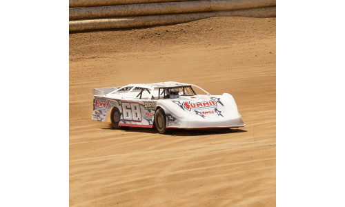 Losi 1/10 22S 2WD Dirt Oval Late Model LOS-2168T1 featuring detailed bodywork, aggressive styling and race-ready performance