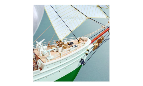 Artesania Latina 22260 dual training ship model kit depicting Juan Sebastián Elcano and Esmeralda in 1/250 scale