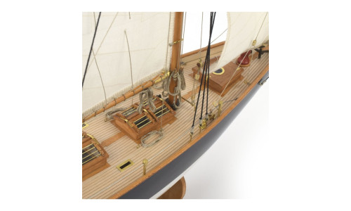 Artesania Latina 22418 1/28 Pen Duick model featuring classic yacht proportions, high-detail components and wooden construction