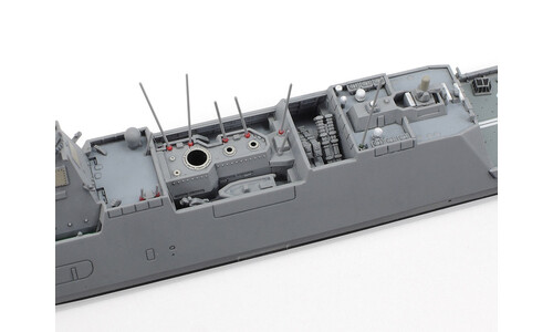 Tamiya JMSDF Defense Ship FFM-1 Mogami 31037 Hull