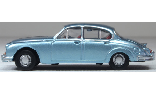 Oxford Diecast Jaguar Mk2 Opalescent Silver Blue 1/76 scale diecast model with display‑ready finish