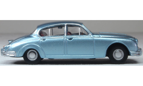 Oxford Diecast 1/76 Jaguar Mk2 diecast model in Opalescent Silver Blue with detailed wheels and interior