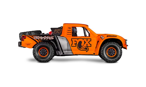 Traxxas UDR Fox Edition – 1/7 scale desert racer with 4WD, LED lights, and VXL-6s brushless system