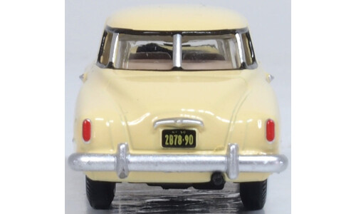 1950 Studebaker Champion Starlight Coupe Tulip Cream Oxford Diecast 87SC50001 Scale Collectible