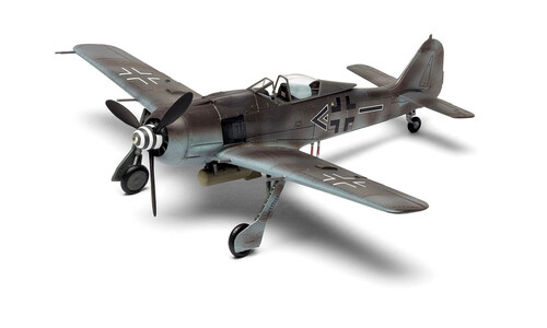 Airfix Focke-Wulf Fw190A-8/F-8 A02066A Front-Left