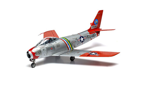Airfix North American F-86F Sabre A08111 Front Left