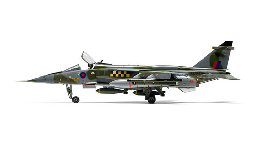 Airfix SEPECAT Jaguar GR.1/GR.1A A11010 Side