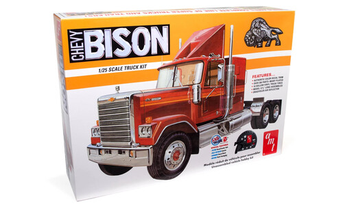 AMT Chevrolet Bison Conventional Tractor AMT1390 Box Front