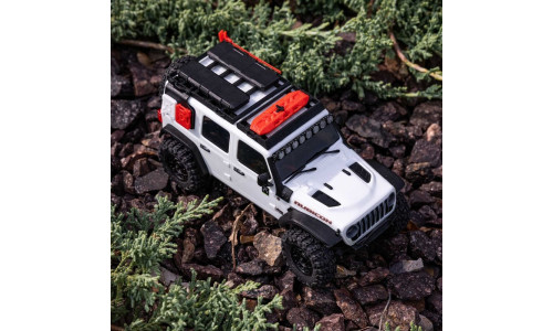 Axial 1/30 SCX30 Jeep Wrangler JLU White RTR brushed rock crawler with fine chassis and body detailing