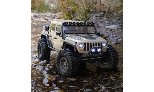 Axial 1/10 SCX10 III Jeep Gladiator Tan AXI-2443T1# featuring detailed scale body and rugged crawler performance