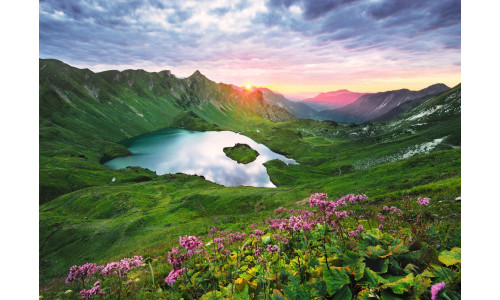 Ravensburger RB01768-4 Allgäuer Bergsee 1000 piece puzzle featuring a serene mountain lake landscape