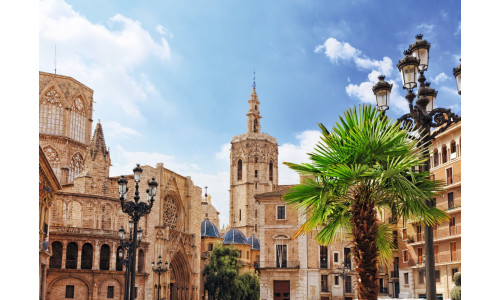 Ravensburger RB01915-2 Saint Mary’s Square, Valencia 1000 piece puzzle featuring vibrant city architecture