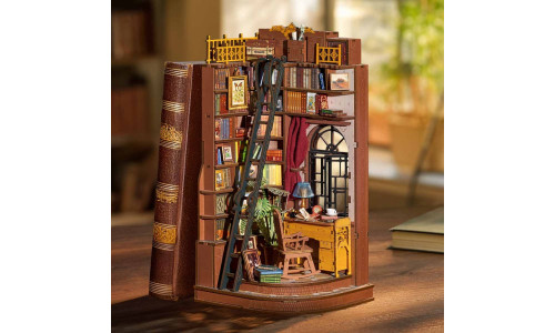 Silent Corner Study TGE02 – 3D Wooden Puzzle Insert for Bookshelf Display